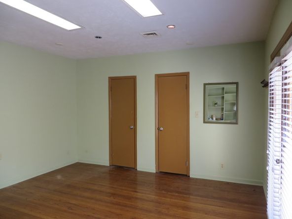 Traditional Health Clinic & Salt Spa: 6210 Highland Place Way, Knoxville, TN 37919
